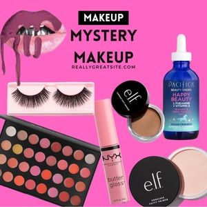✨LARGE MAKEUP MYSTERY PACK!✨Free shipping!